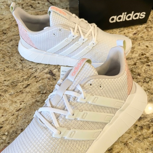 adidas women's questar flow